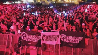 This is your moment! 004