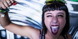 Q-BASE - for the Die Hards only! 002