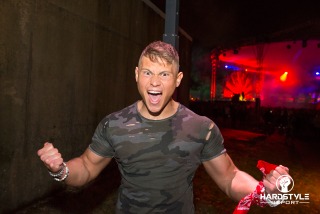 Raving with the die hards at Q-BASE 2017 009