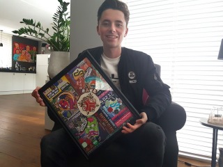 Merchandise Addicts #2 002