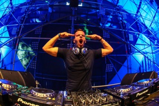 The Road to Decibel: Fuelled by Fanatics 003