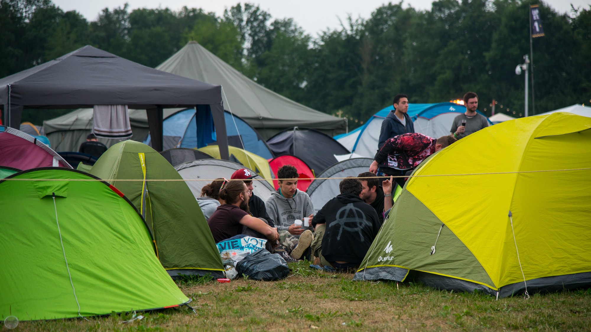 Comfort Camping vs Defqon.1 Camping Ground | Blogs | Hardstyle Report